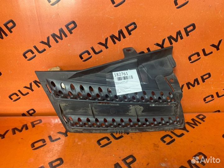 Решетка радиатора правая Nissan Note E11 HR15