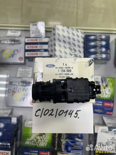 Датчик температуры (система климат-контроля) ford