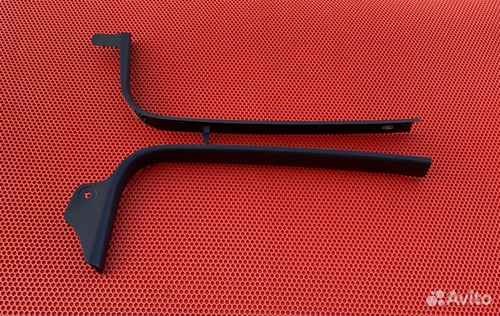 Передние пластиковые пороги салона Citroen c4