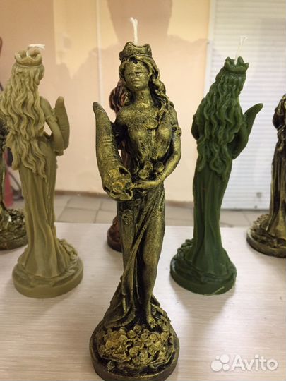 Свеча восковая Богиня Фортуна