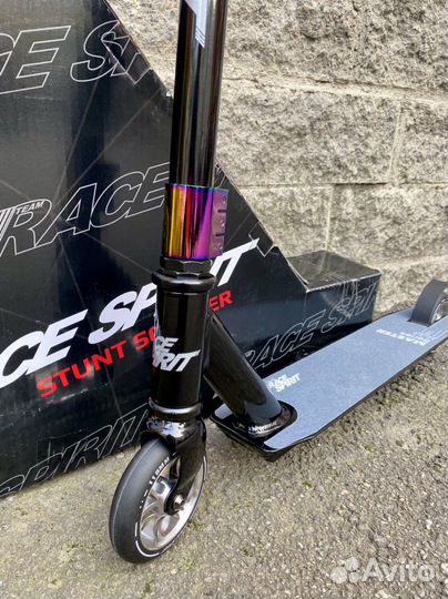 Трюковой самокат Neon