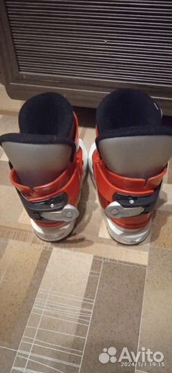 Горнолыжные ботинки детские