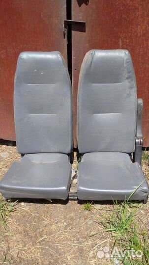 Сиденья на автобус
