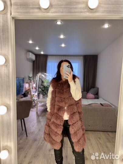 Меховой жилет из песца