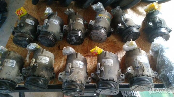 Компрессор кондиционера Opel Astra H