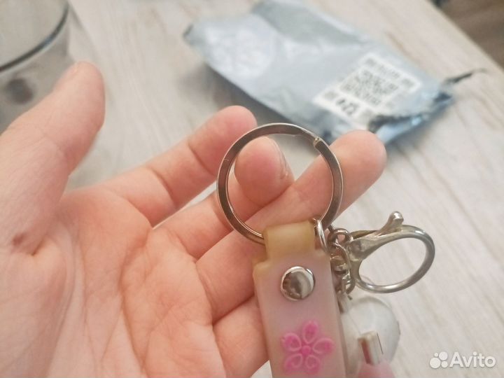 Брелок для ключей розовый для девочек