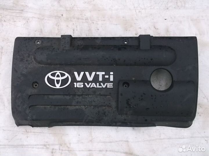 Декоративная крышка двигателя toyota Avensis (T250