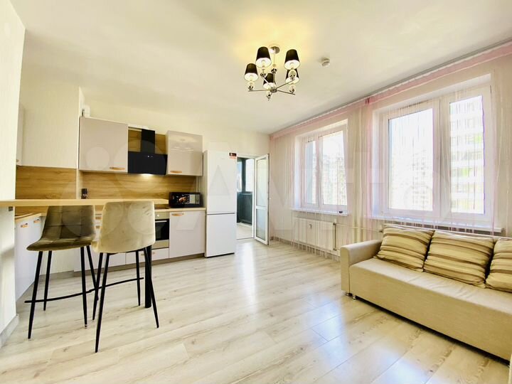 1-к. квартира, 50 м², 8/15 эт.