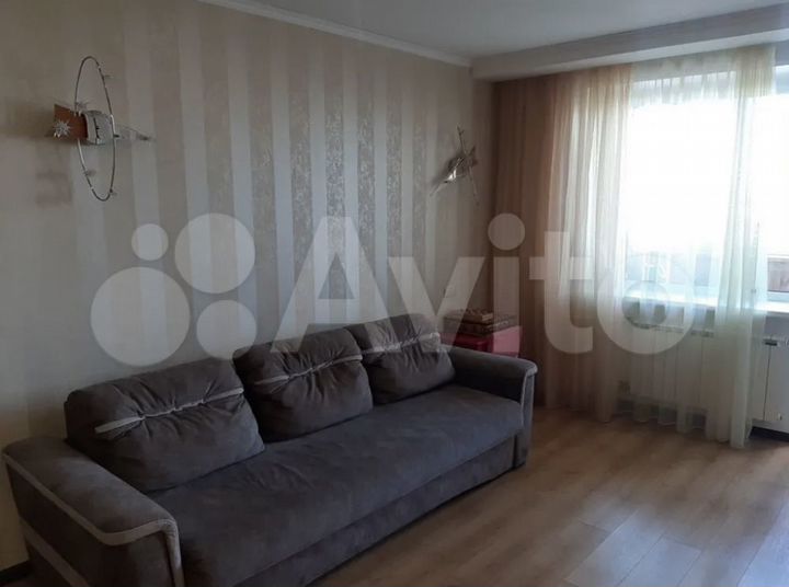 3-к. квартира, 100 м², 9/10 эт.