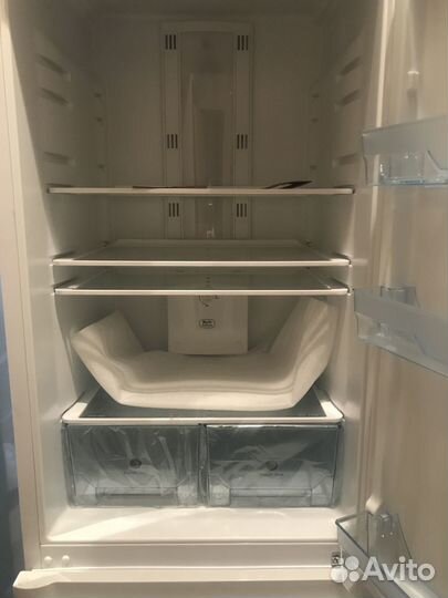 Холодильник двухкамерный Pozis RK FNF-172 (новый)