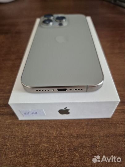 iPhone 15 Pro, 256 ГБ