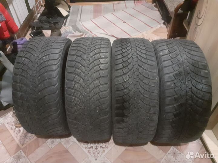 Kumho WinterCraft WP71 225/40 R17 и 245/40 R17 95V