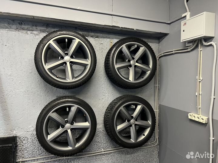 Audi 5 спиц S-Line ET29 R18