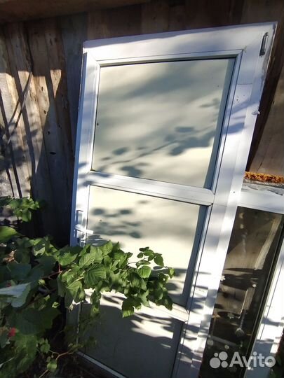 Дверь пластиковая