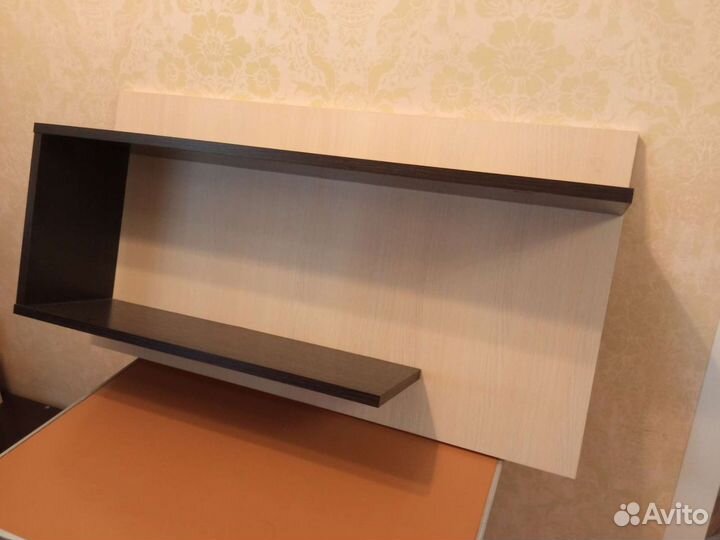 Полка настенная навесная