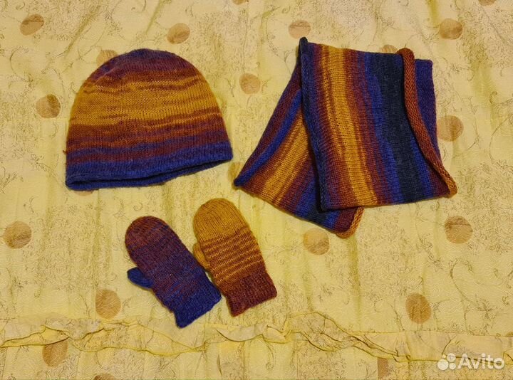 Шапки, перчатки, шарфы, носки