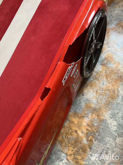 Детская кровать машина