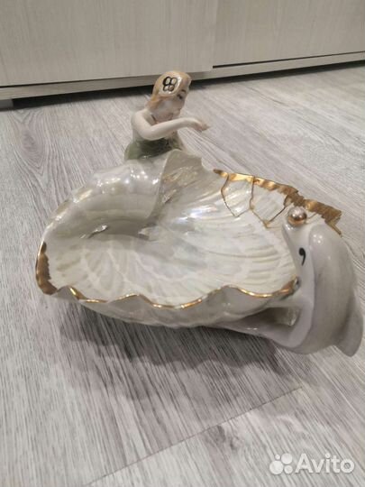 Ваза-статуэтка русалка и дельфин