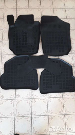 Полики на vw polo sedan (Поло седан )