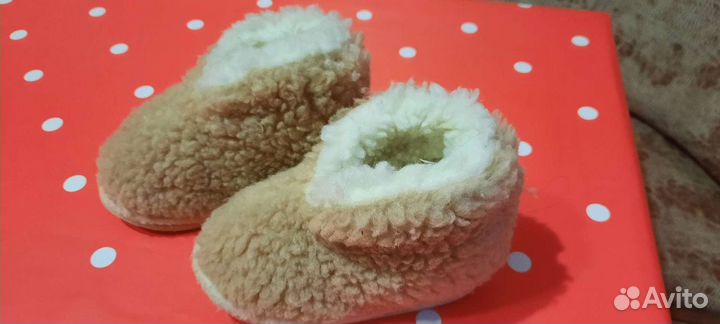 Домашние тапочки,пинетки