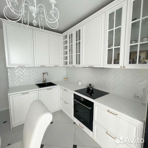 Кухня белая угловая на заказ от производителя