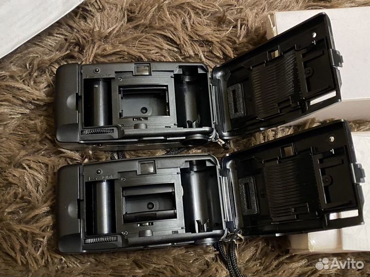 Панорамный фотоаппарат 35 мм Yves Rocher