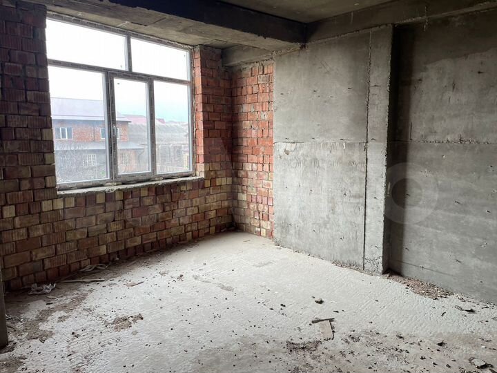 2-к. квартира, 76 м², 2/9 эт.