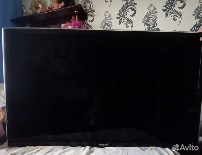 Телевизор samsung