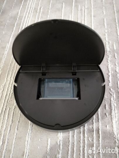 Робот пылесос Royal