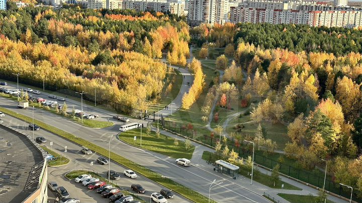 3-к. квартира, 90 м², 15/20 эт.