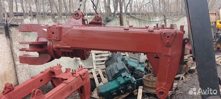 Полурама задняя 700А с трубой шарнира обмен