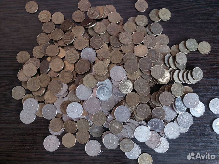 Куча монет 5-10рублей