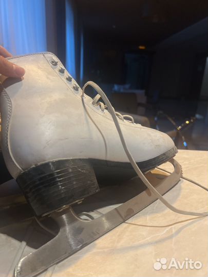 Коньки фигурные