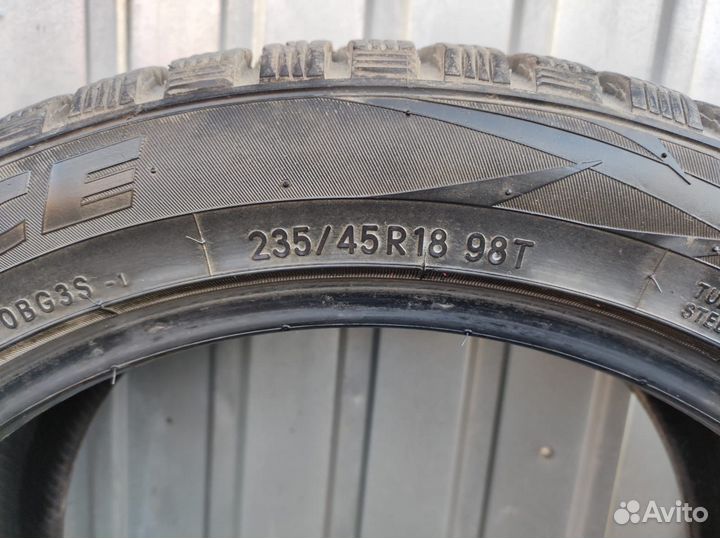 Toyo Observe G3-Ice 235/45 R18