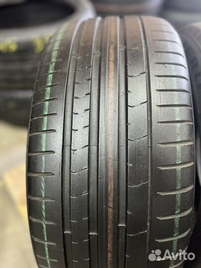Pirelli P Zero PZ4 245/40 R19
