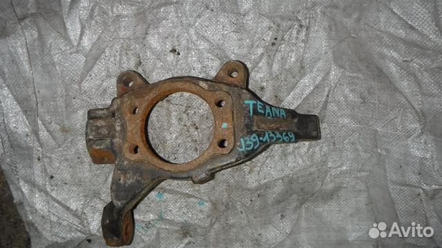 Кулак поворотный передний левый Nissan Teana (J31