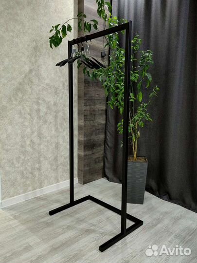 Стойка вешало для одежды