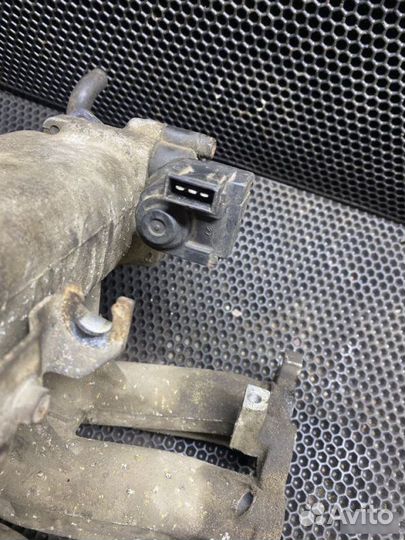 Впускной коллектор Hyundai Getz 2002-2005