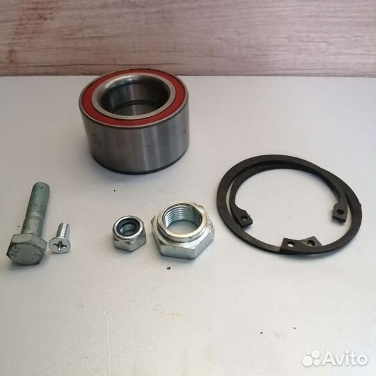 Подшипник ступицы передний Audi, VW. 68*37