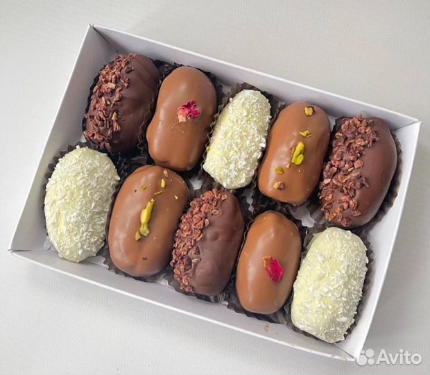 Финики в шоколаде