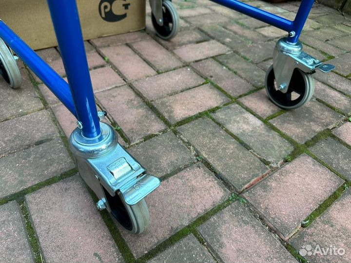 Инвалидное кресло/Санитарный стул TU-34