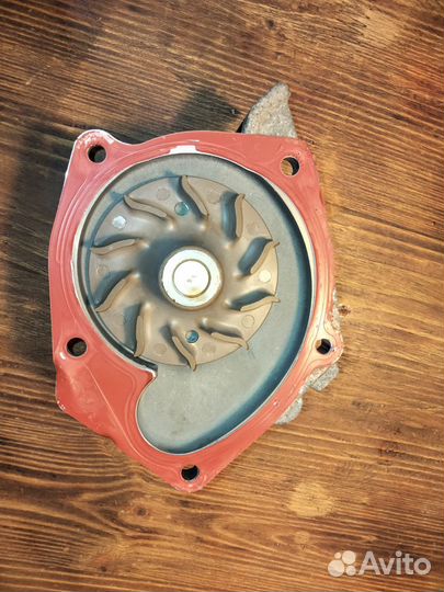 Помпа Renault Duster