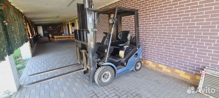 Вилочный погрузчик Nissan P1F1A15D, 2017