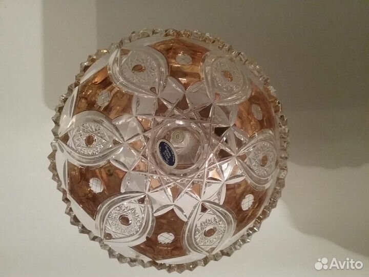 Хрустальная конфетница