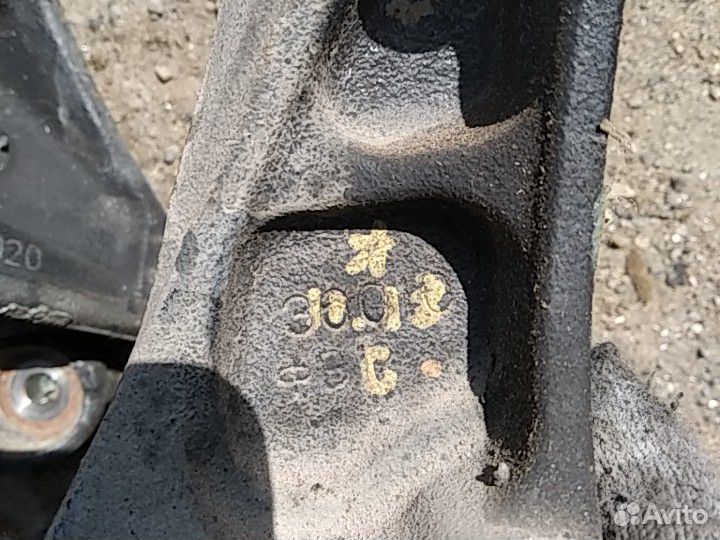 Кронштейны двигателя Toyota Camry 2.5 AT