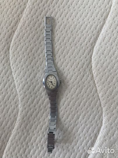 Часы наручные женские