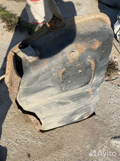 Топливный бак galant E39a e38a e37a