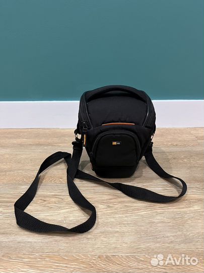 Зеркальный фотоаппарат Canon EOS 550D с объективом