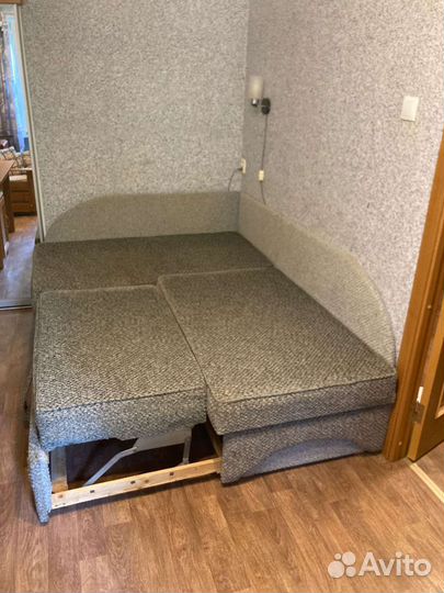 Угловой диван бу