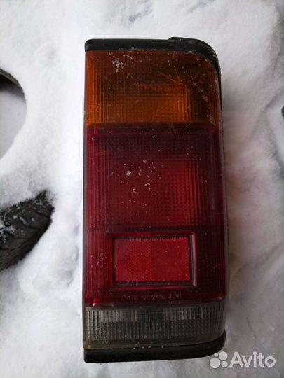Фонарь задний микроавтобус мазда